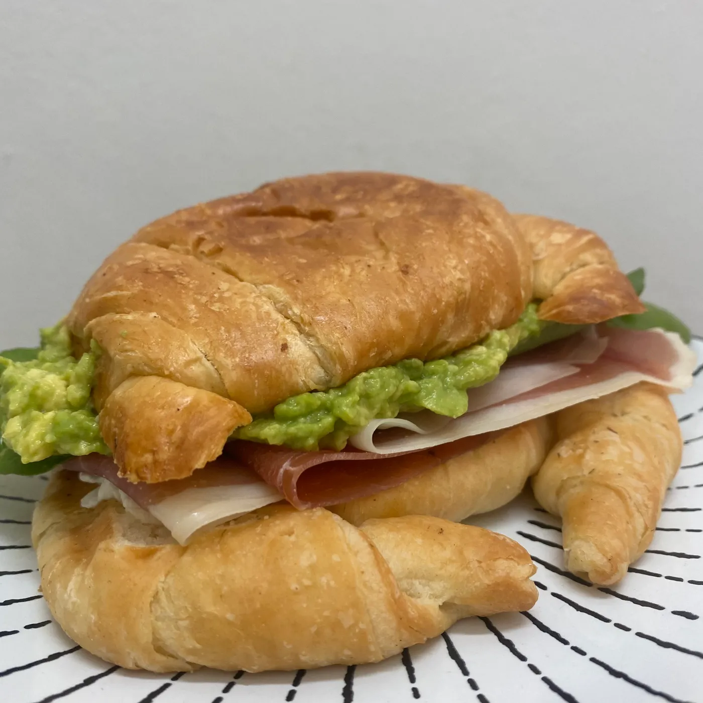 Croissant Salmon / Serrano